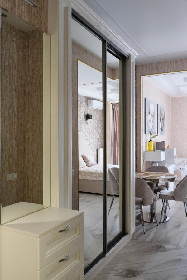 Luxury Apartments Sea View Julymia Odessa Zewnętrze zdjęcie